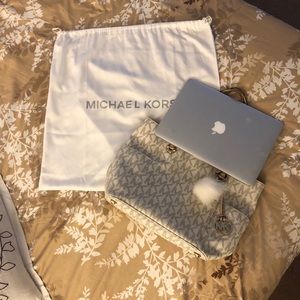 Michael Kors Shoulder Bag